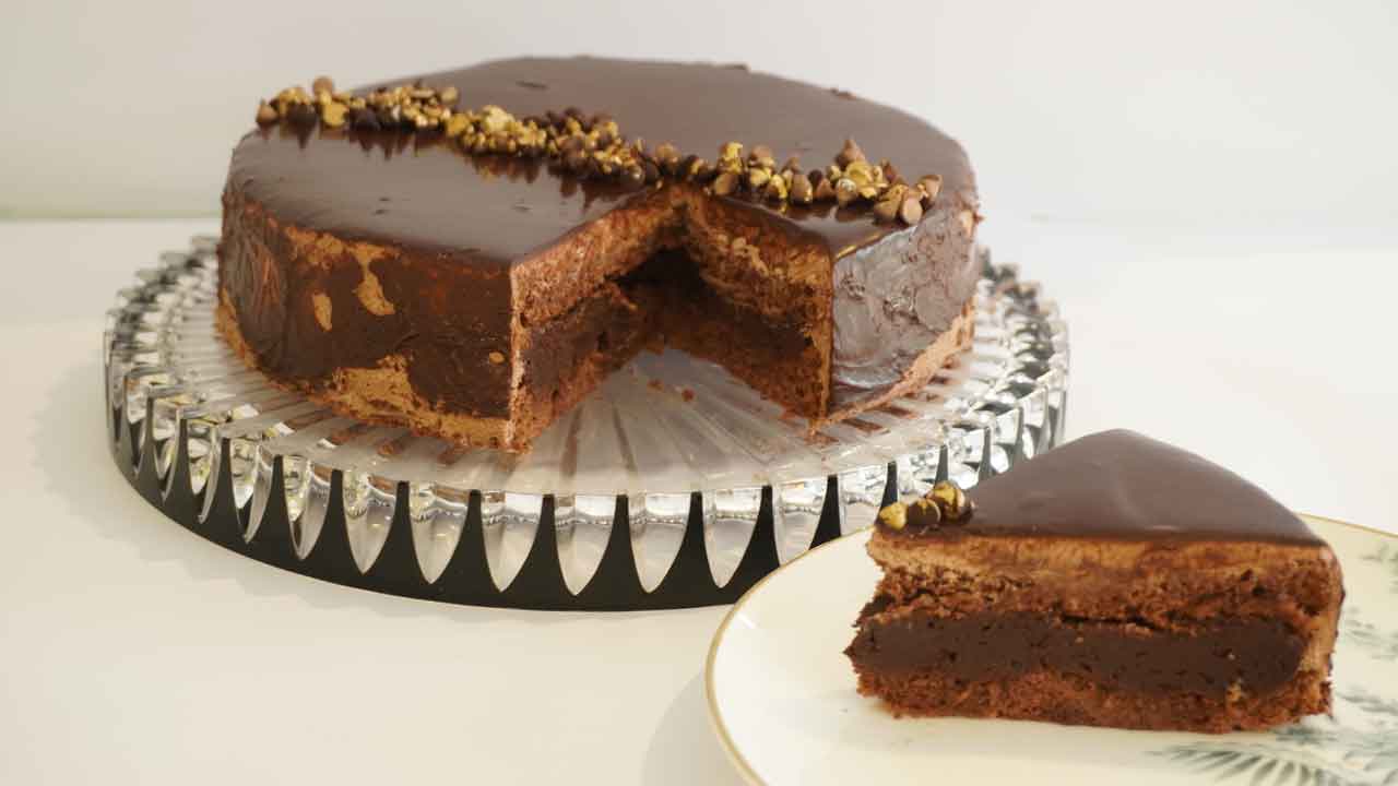 Double Chocolate Cake 1lb – Desserterys